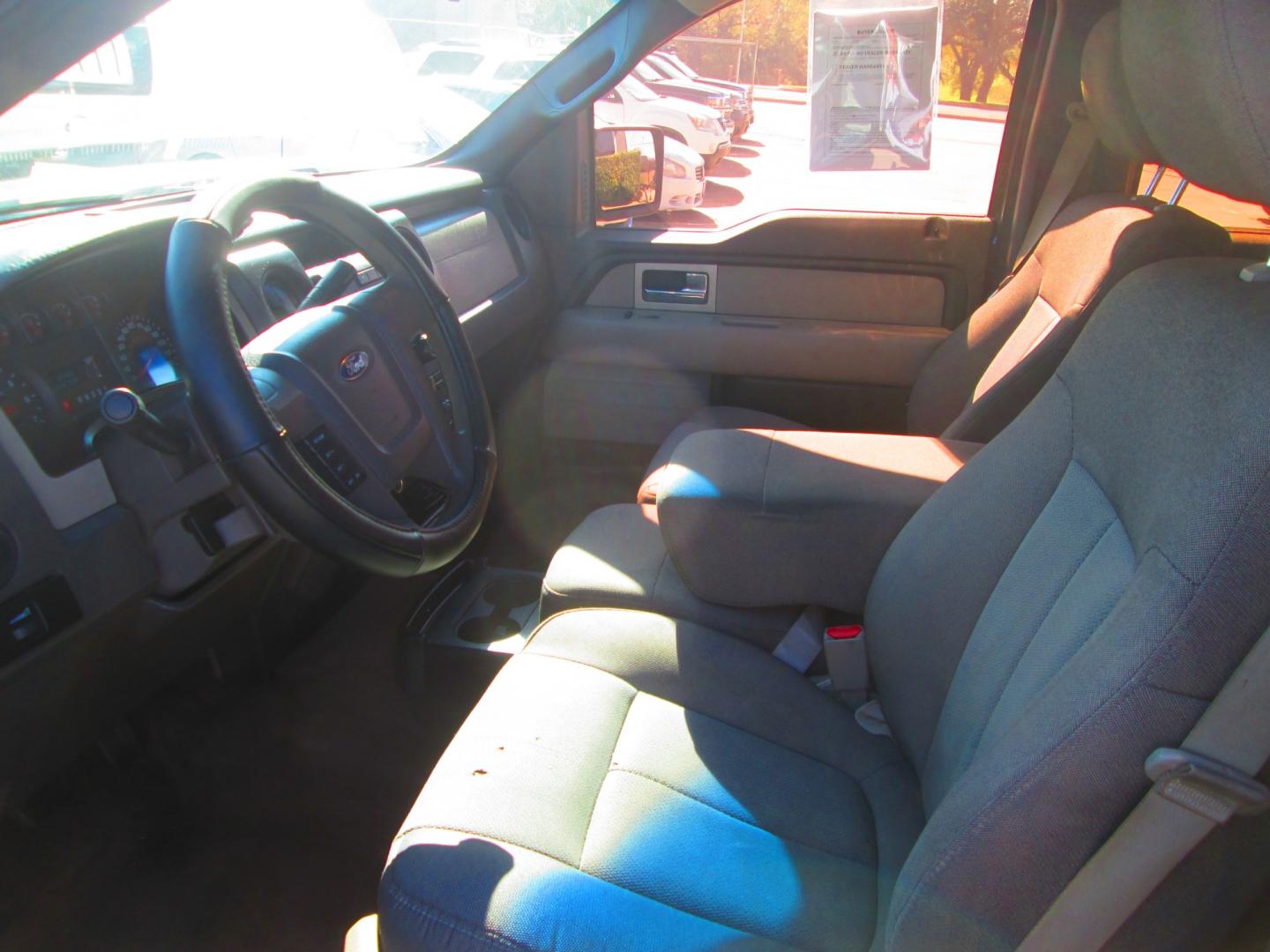 2009 BLUE Ford F-150 (1FTRW12W09F) with an 4.6L V8 OHC FFV engine, 4-Speed Automatic transmission, located at 1815 NE 28th St., Fort Worth, TX, 76106, (817) 625-6251, 32.795582, -97.333069 - Photo#12